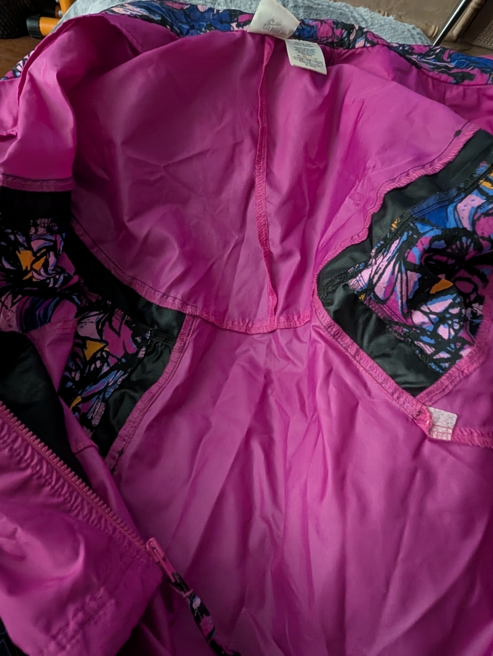 Nike Women's Pink Retro Windbreaker Jacket Size S - Picture 7 of 8